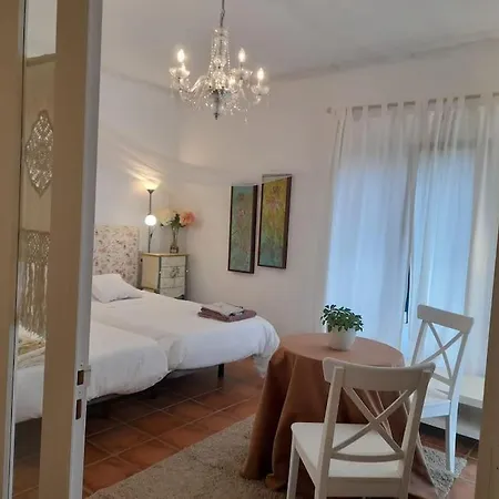 Casa De Lavandas, *